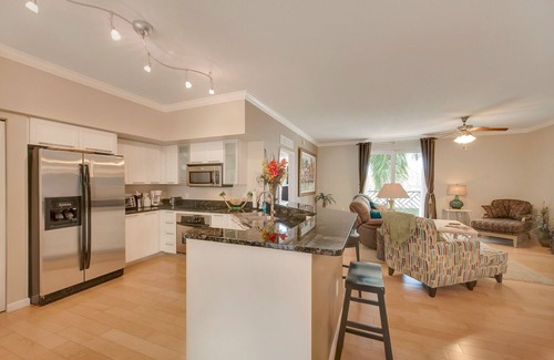 Pineapple Grove Arts District Copropriété | 3BR / 2BA DOWNTOWN DELRAY BEACH, À PIED DE LA PLAGE ET DU CENTRE-VILLE POUR LE DINING & SHOPPING