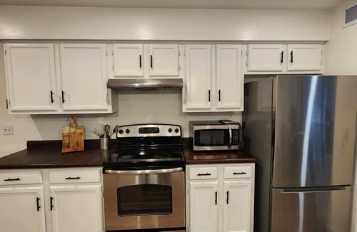 Roscoe Maison | 3Bed 3 Bath Home with Indoor Pool -Your Perfect Getaway!