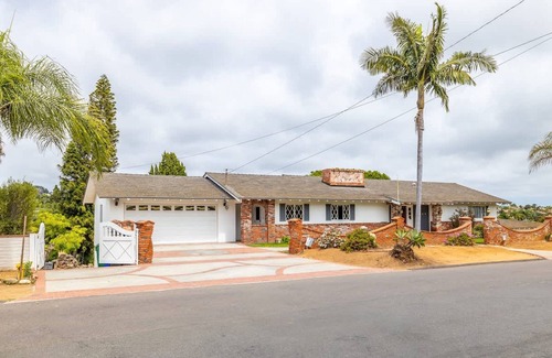 Olde Carlsbad Maison | 3bed Single Level Home