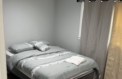 Chatham Maison | 3bedrooms 1bath.