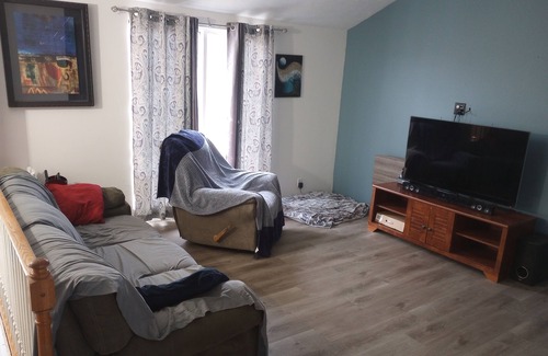 Omaha Maison | 3Bedrooms/2baths and finished basement! Washer&dryer included. Private yard