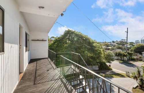 Brisbane Maison | 3Beds Value and Comfort Stay Airport CBD and Cafes