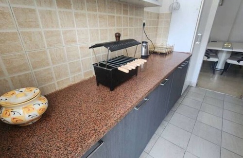 Noida Appartement | 3BHK/2BHK Pool facing oasis