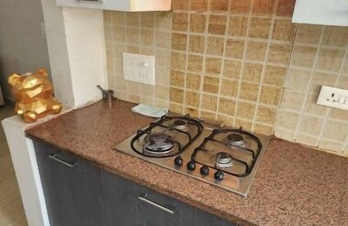 Noida Appartement | 3BHK/2BHK Pool facing oasis