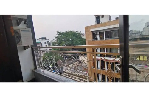 New Delhi Appartement | Palatial 3BHK Apartment,Relaxing Terrace,Greater Kailash-1, M Block Market