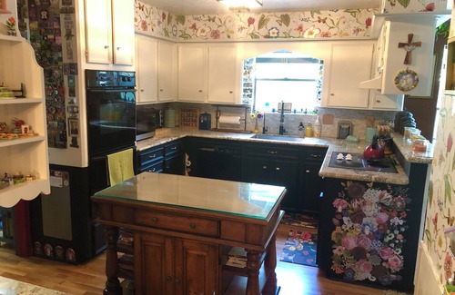 Memorial Northwest Maison | The Salt Lick Retreat ~ Une oasis tranquille au Texas ~ 3BR / 2. 5BA; Alarme; Bassin; Jacuzzi