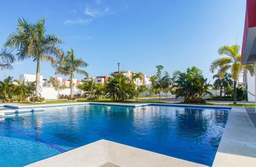 Acapulco Autre | 3BR + 2BA | Casa Puerta al Sol con Club de Playa