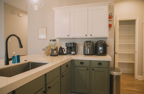 McKinney Maison | 3BR/2BA/Fully Fenced | Pets OK l Quiet Street