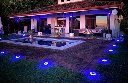 Ciudad Cortes Maison | 3BR, 2BATH, piscine, A / C.