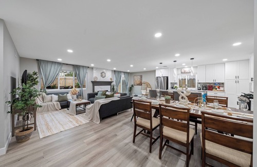 La Presa Maison | 3BR/2Bth - Home w Garage, Hot Tub, King Bed, Yard