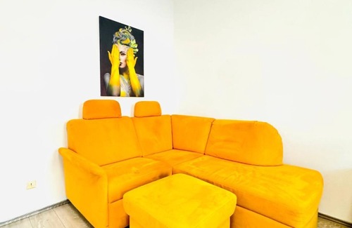 Grinzing Appartement | 3BR Apartment for 9P, 10Min to FAC Platz