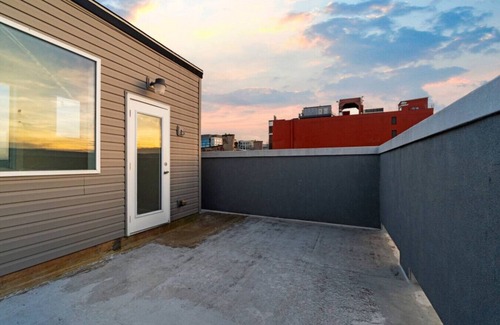 Fairmount Appartement | 3BR | BSL Subway | Steps to Met | Family Friendly