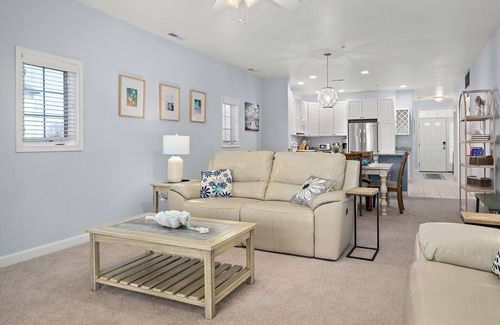 Lewes Copropriété | 3BR Coastal Retreat – Weekly & Monthly Rentals Available!
