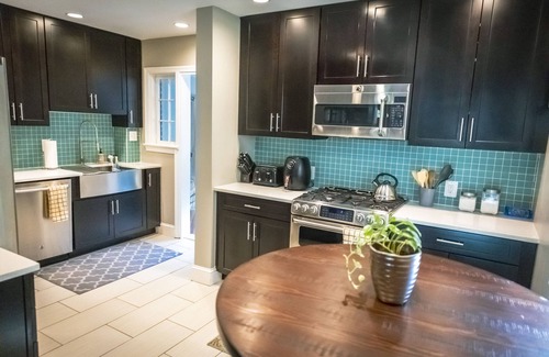 Southeast Maison | Family-Friendly 3-Bedroom Hideaway Near Fort DuPont Park