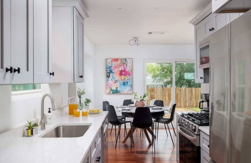 Franklin Park Maison | 3br, Free Parking, New Kitchen | Franklin-Portoro