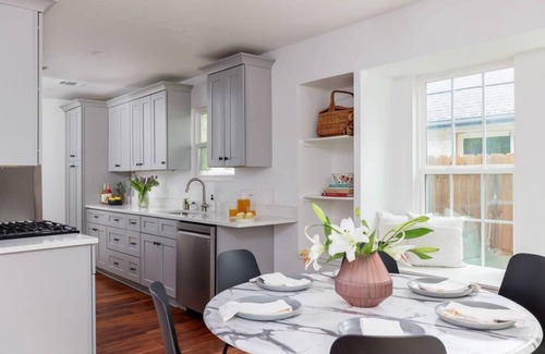 Franklin Park Maison | 3br, Free Parking, New Kitchen | Franklin-Portoro