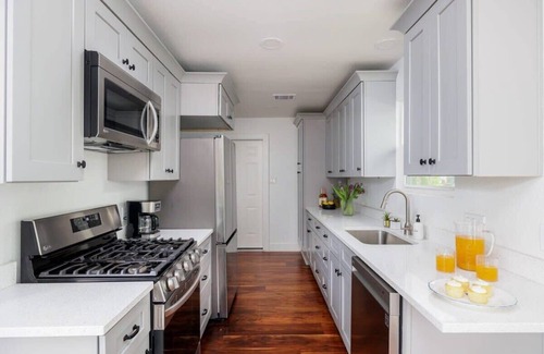Franklin Park Maison | 3br, Free Parking, New Kitchen | Franklin-Portoro