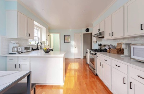 Port Chester Maison | 3br + game rm abt 45min drive or easy train to NYC