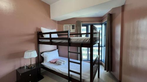 Ermita Appartement | 3BR Grand Riviera Suites by MrSayla