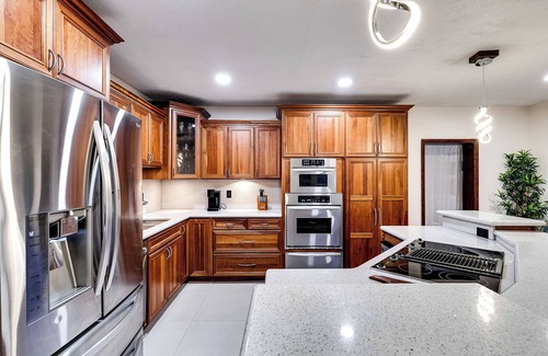 Ludlam Maison | 3BR Home in Heart of Miami, Pool, Parking