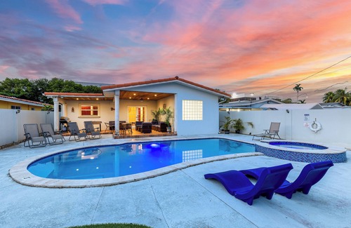 Ludlam Maison | 3BR Home in Heart of Miami, Pool, Parking