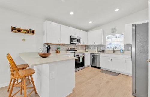 Auburndale Maison | 3BR House with Backyard & access to Auburndale Trail