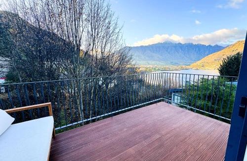 Frankton Appartement | 3BR Lakeview Home with Balcony, Parking, Near Marina