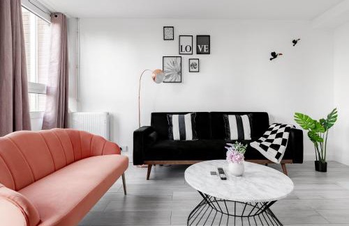 Lansbury Appartement | 3BR Off A13 , Sleeps 6, 2mins to Langdon DLR,Free Parking