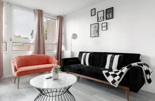 Lansbury Appartement | 3BR Off A13 , Sleeps 6, 2mins to Langdon DLR,Free Parking
