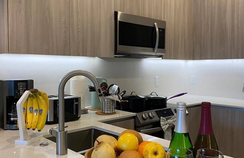 Silver Creek Maison | 3BR Pool Home + Bonus Lounge w/Daybed WiFi Sleeps 10