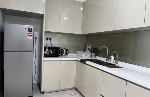 Taman Bukit Mewah Appartement | 3BR-Sora-Paradigm Residence by Guesthouse-8-9Pax