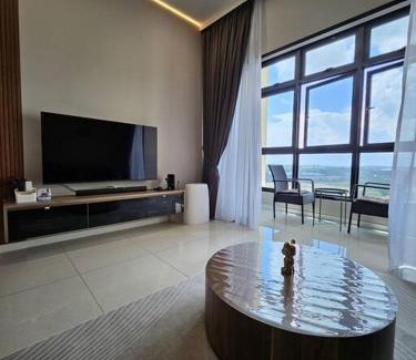 Taman Bukit Mewah Appartement | 3BR The Luxurie at Paradigm Mall Residences