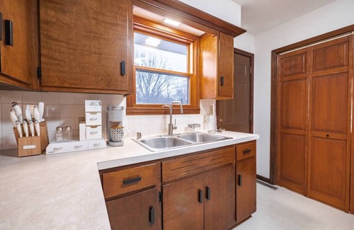 Lawrence Appartement | [3BR] The Mocha StayAwhile Retreat