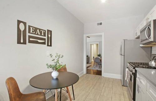 Hyde Park Appartement | 3BR Vibrant Apartment in Hyde Park - Bstone 5310-1