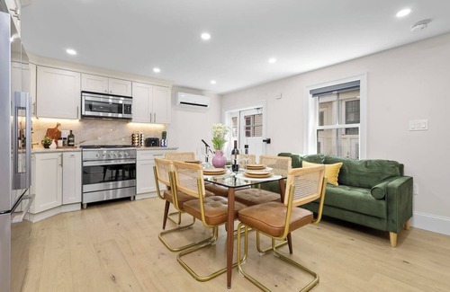 North End Maison | 3BR3Bth Entire House/Steps to Downtown & TD Garden