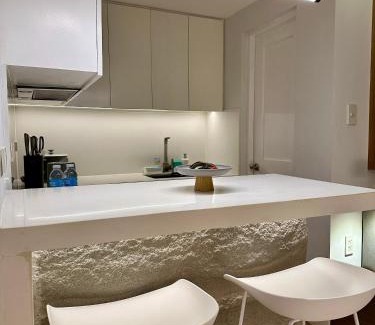 Highway Hills Appartement | 3O2S by Nagomi Living - Mandaluyong, the heart of Metro Manila