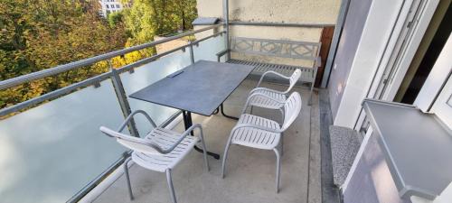 Taucha Appartement | 3Raumwohnung mit Balkon in Leipzig Nord BMW, Amazon, Messe & Porsche