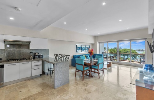 Palmar de Aramara Appartement | 3rd-Floor Gem w/Cruise Views & Rooftop Lounge