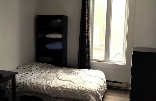 Centre-Ville Appartement | 4 1/2 tout inclus près des parcs!