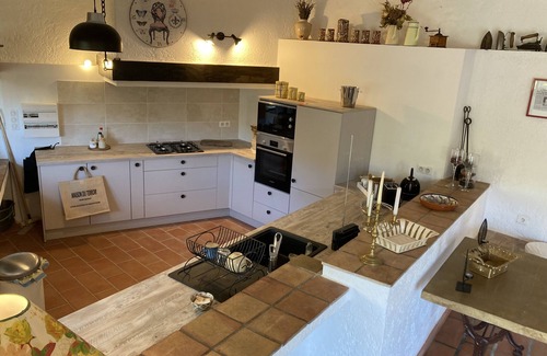 Sauve Maison | 4-5 pers (115 m² ) 2 chambres, 2 SdB, 2 WC grand séjour- salon cuisine ouverte