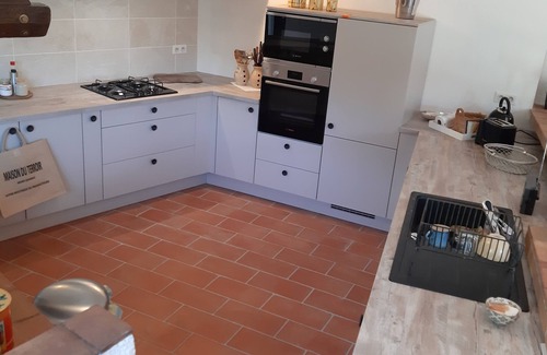 Sauve Maison | 4-5 pers (115 m² ) 2 chambres, 2 SdB, 2 WC grand séjour- salon cuisine ouverte
