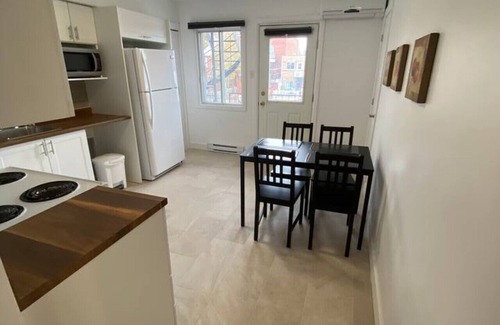 Bellerive Appartement | 4,5 près du fleuve, parkingn(At Corner store) bus