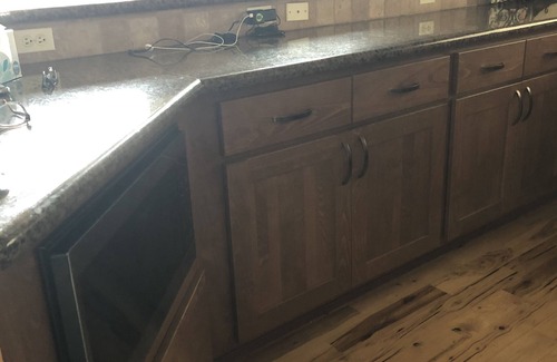 Creswell Maison | Belle maison de 4 chambres avec spa de nage couvert pour 8 personnes près de Emerald Valley G. C.