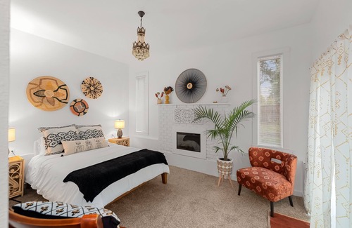 Lacey Maison | 4 bed, 2 bath… perfect home away from home for the whole family in Lacey, WA!