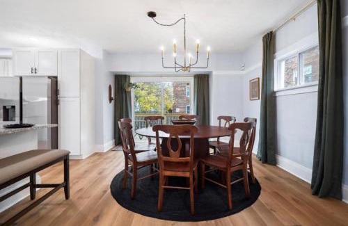 Lakewood Maison | 4 Bed 2 Bath Walk to Lakewood Restaurants and Shops
