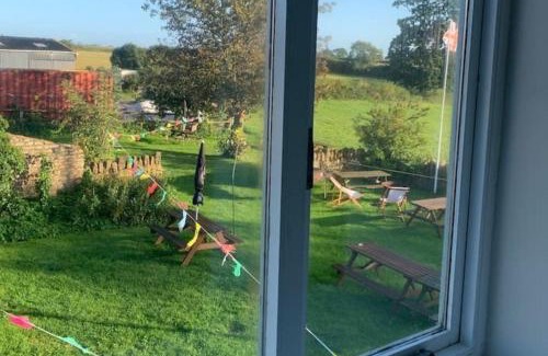 Shoscombe Maison | 4 Bed - Historic Inn & Cider Pub - Free Parking