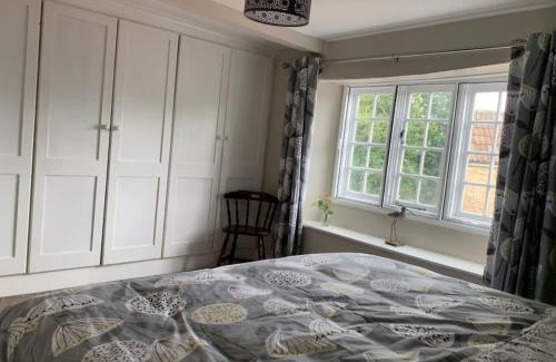 Shoscombe Maison | 4 Bed - Historic Inn & Cider Pub - Free Parking