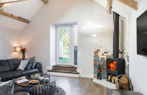 Axbridge Maison | 4 Bed in Burnham-on-Sea 90365
