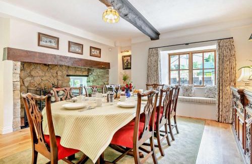 Axminster Maison | 4 Bed in Charmouth THEFA