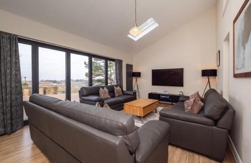 Cromer Maison | 4 Bed in Cromer 82588